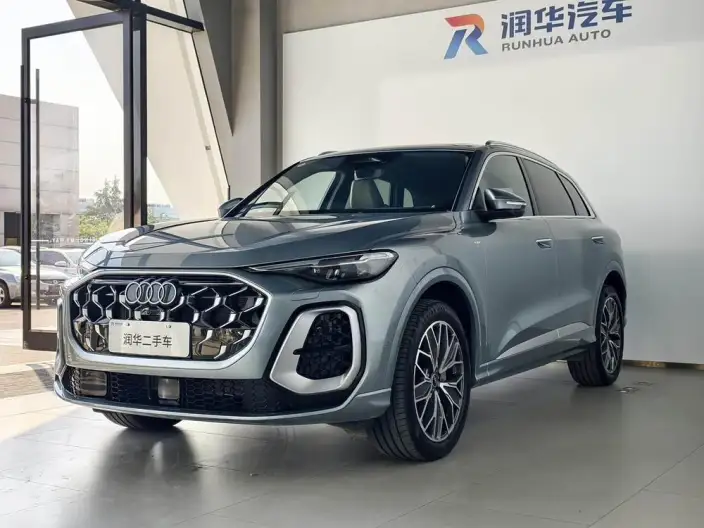 Audi Q5L 2026 Model 2.0T Smart Hybrid Luxury Model – фото 1