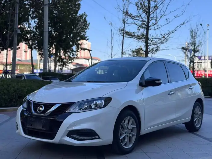 Nissan Tiida 2021 Model 1.6L CVT Zhixing Edition – фото 1
