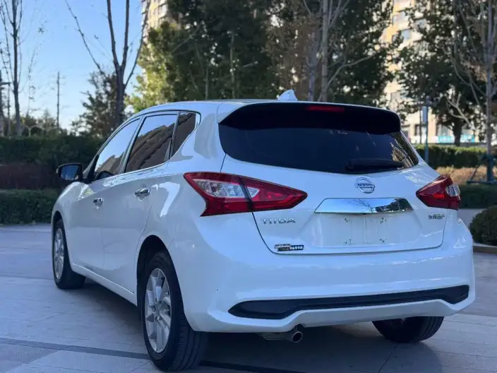 Nissan Tiida 2021 Model 1.6L CVT Zhixing Edition – фото 4