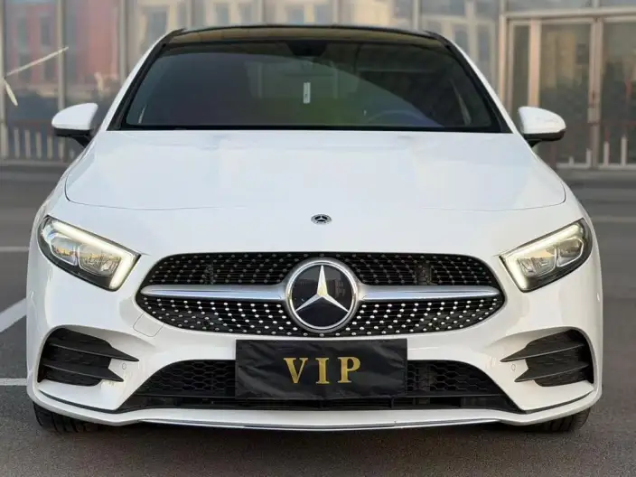 Mercedes-Benz A-class 2022 Model Facelift A 200 L Sports sedan Dynamic Edition – фото 2