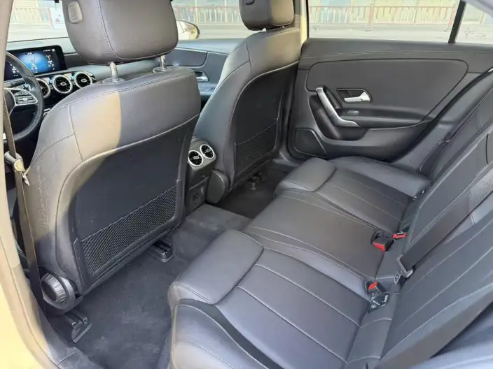 Mercedes-Benz A-class 2022 Model Facelift A 200 L Sports sedan Dynamic Edition – фото 9