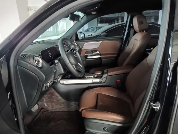 Mercedes-Benz GLB 2023 Model GLB 220 Dynamic Model – фото 8