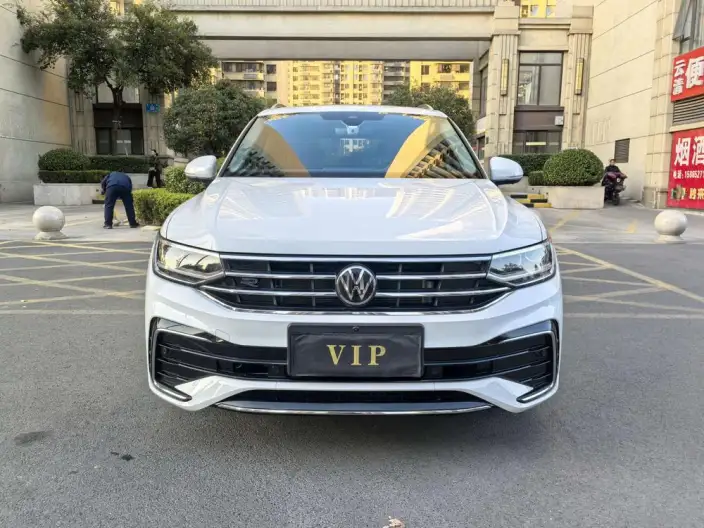 Volkswagen Tiguan L 2023 Model 330TSI 2WD R-Line Enjoy the version more – фото 2