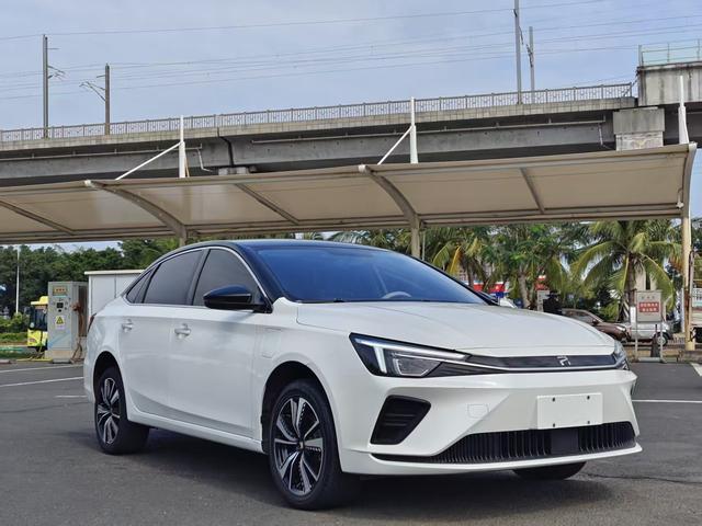 Hyper GT 2025 710km Max