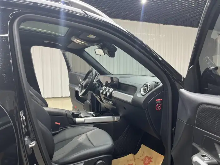 Mercedes-Benz GLB 2025 Model GLB 220 Dynamic Model – фото 10