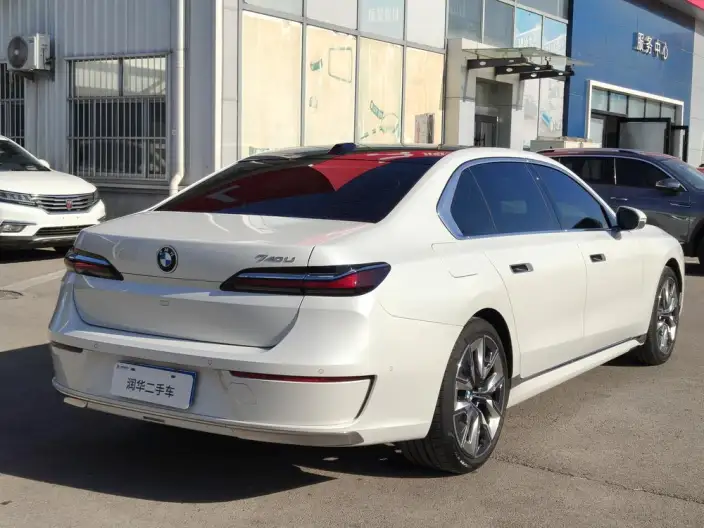 BMW 7 Series 2023 Model 740Li Leading Model Luxury Set – фото 4