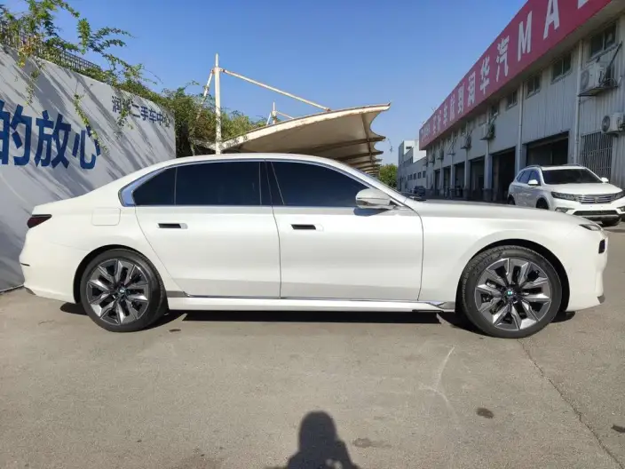 BMW 7 Series 2023 Model 740Li Leading Model Luxury Set – фото 5