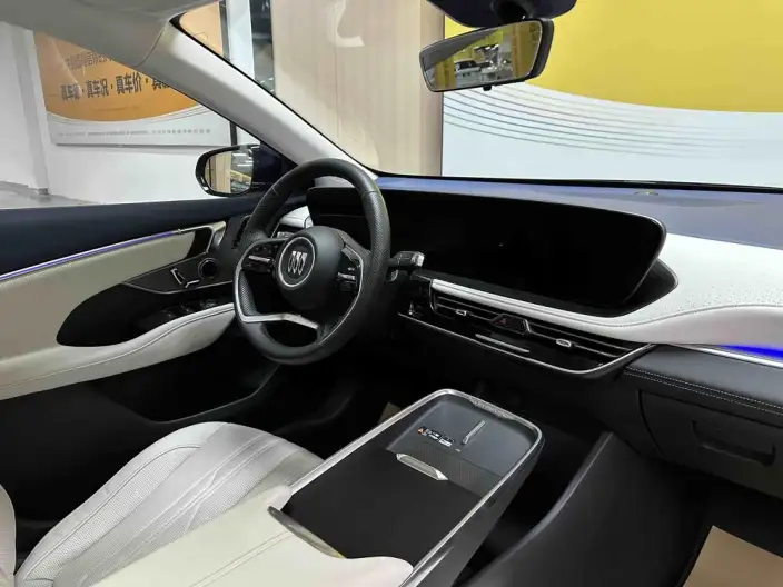 Buick LaCrosse 2023 Model 2.0T Automatic Avenir – фото 8