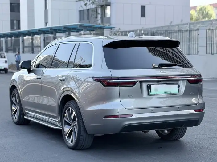 Li Auto ONE 2021 Model Extended Range 6 seat Edition – фото 4