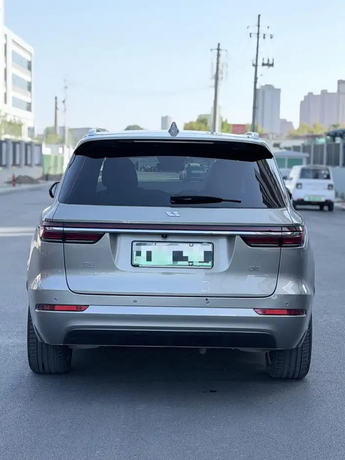 Li Auto ONE 2021 Model Extended Range 6 seat Edition – фото 5