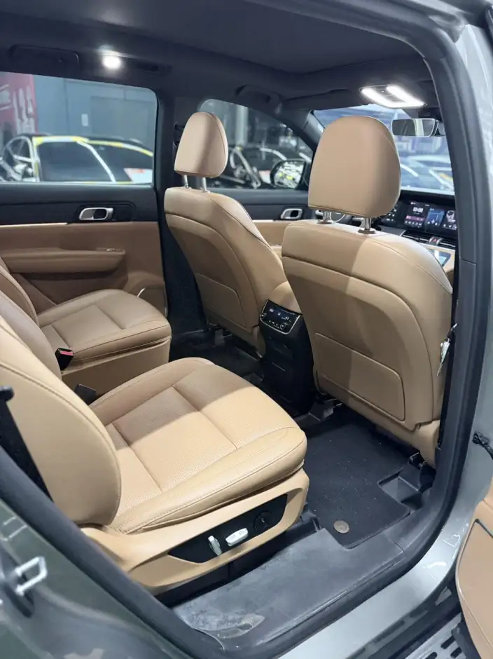 Li Auto ONE 2021 Model Extended Range 6 seat Edition – фото 7