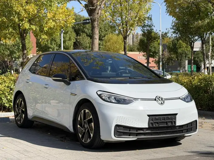 Volkswagen ID.3 2023 Model L Class Model Pure Smart Edition – фото 3