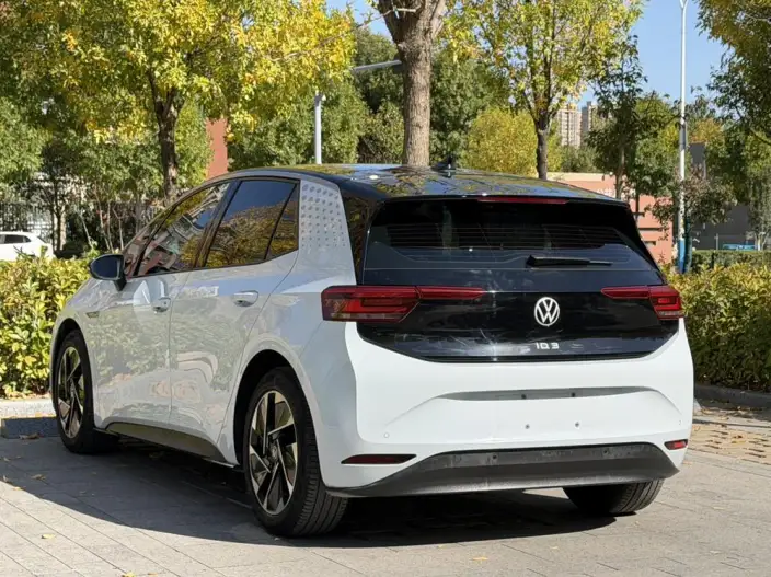 Volkswagen ID.3 2023 Model L Class Model Pure Smart Edition – фото 4