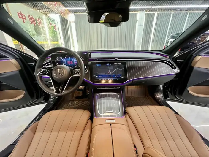 Mercedes-Benz E-Class 2025 Model E 300 L Fashion Model sedan – фото 10