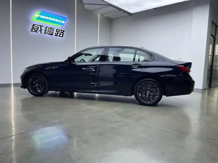 BMW 3 Series 2025 Model 330Li M Sports Night Set – фото 3