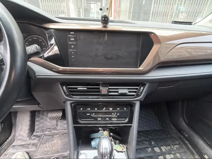Volkswagen Tharu 2021 Model 280TSI 2WD Deluxe Edition PLUS – фото 8