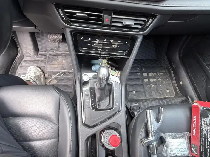 Volkswagen Tharu 2021 Model 280TSI 2WD Deluxe Edition PLUS – фото 9