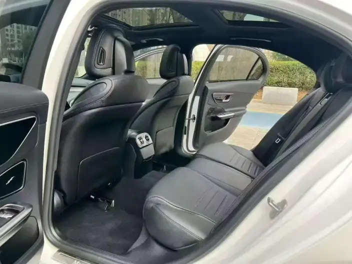 Mercedes-Benz C-Class 2024 Model C 260 L Sports Edition – фото 9