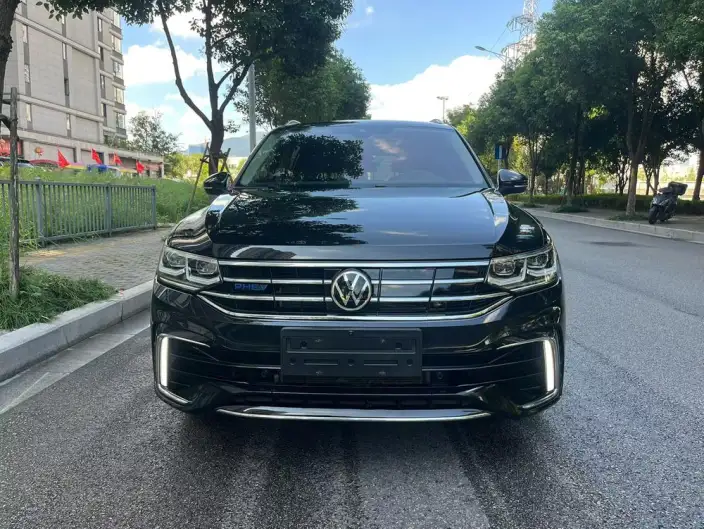 Volkswagen Tiguan L PHEV 2023 Model 430PHEV Plug-in hybrid Premium Edition – фото 2