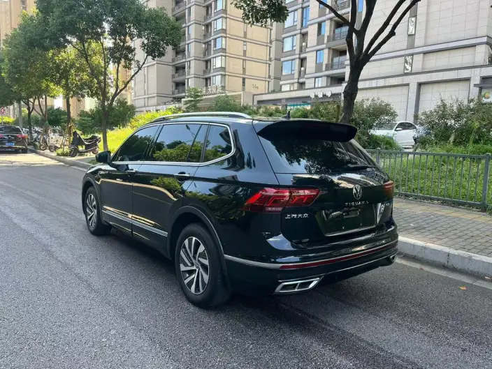 Volkswagen Tiguan L PHEV 2023 Model 430PHEV Plug-in hybrid Premium Edition – фото 5