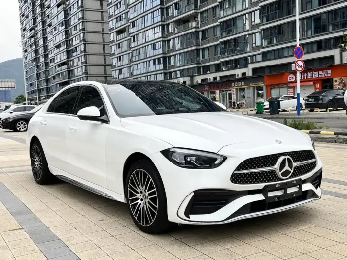 Mercedes-Benz C-Class 2024 Model C 260 L Sports Edition – фото 3