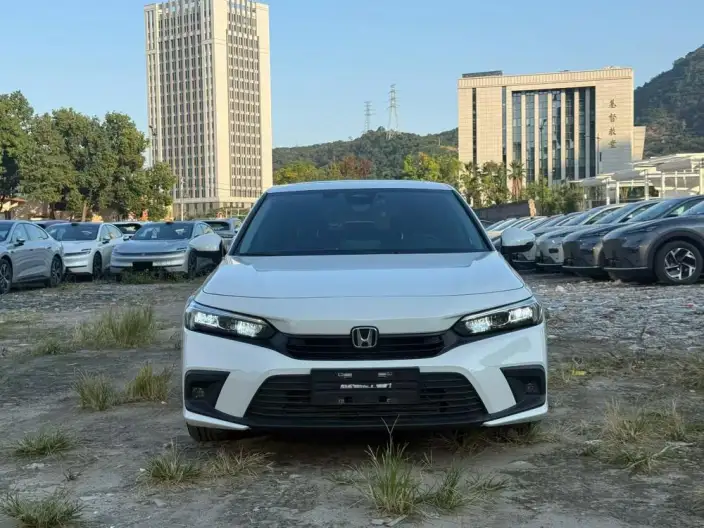 Honda Civic 2023 Model 240TURBO CVT Momentum Edition – фото 2