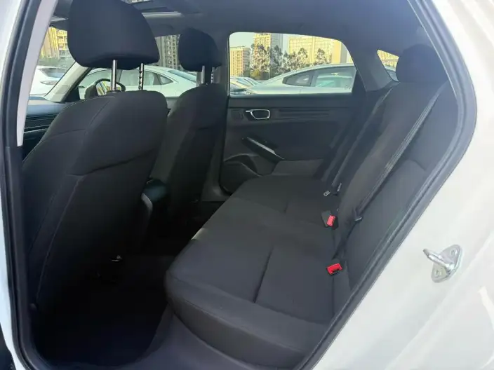 Honda Civic 2023 Model 240TURBO CVT Momentum Edition – фото 9