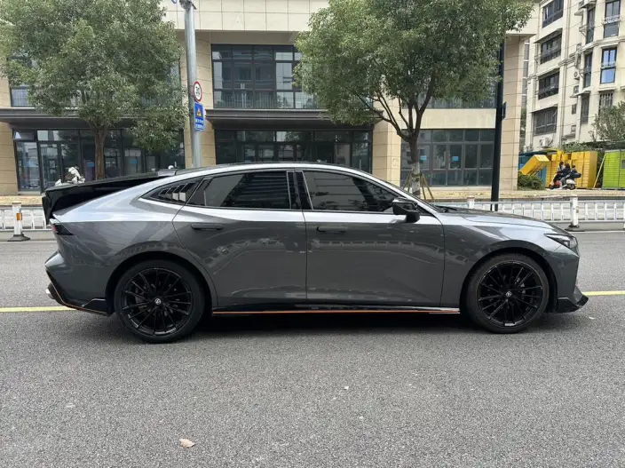 Changan UNI-V 2022 Model 1.5T Sports Edition – фото 6