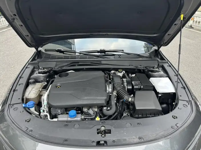 Changan UNI-V 2022 Model 1.5T Sports Edition – фото 7
