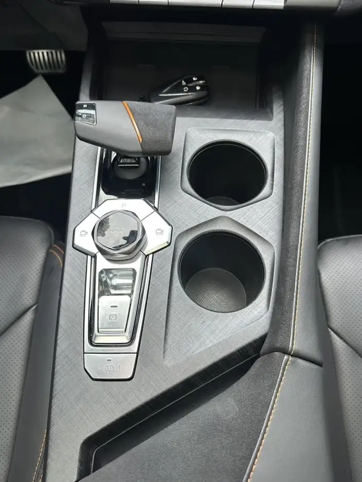 Changan UNI-V 2022 Model 1.5T Sports Edition – фото 8