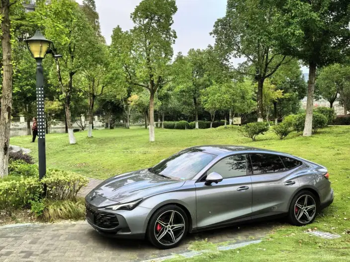 MG7 2025 Model 2.0T Automatic Trophy+ Chao Class Smart Driving Edition – фото 1