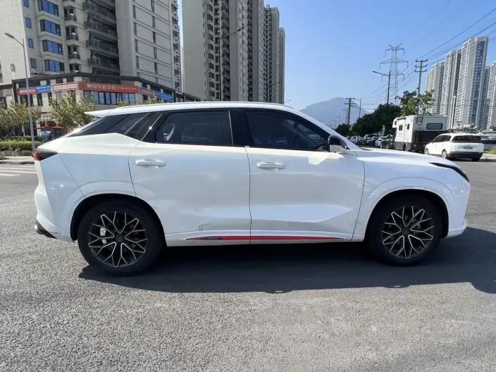 Changan Auchan Z6 2023 Model Blue whale 1.5T DCT Smart Edition Model – фото 8