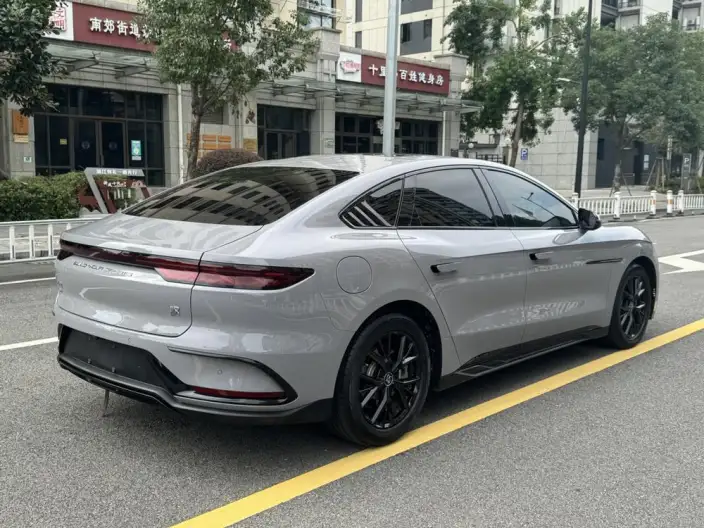 BYD Han DM 2025 Model Smart Driving Edition DM-i 125KM Pilot Edition – фото 6