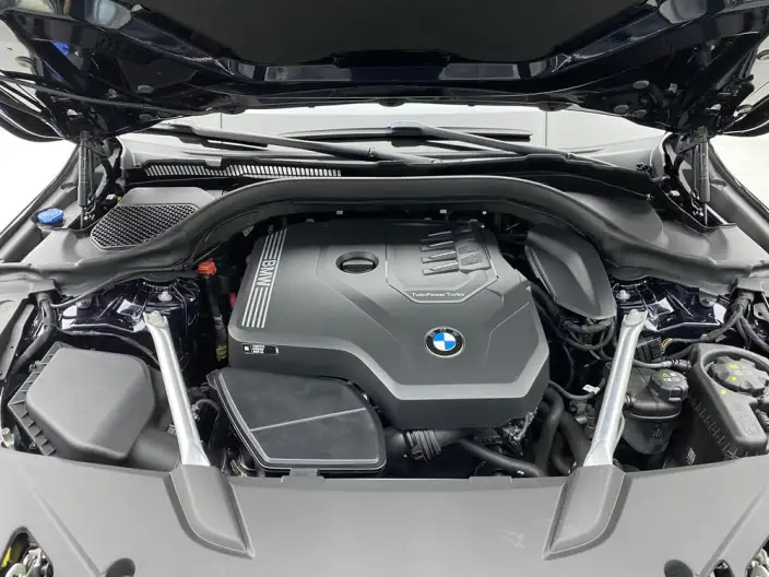 BMW 6 Series GT 2022 Model 630i M Sports Set – фото 6