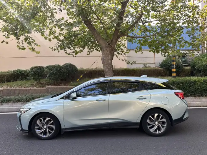 Buick Velite 6 PHEV 2022 Model Connected Smart Model – фото 4
