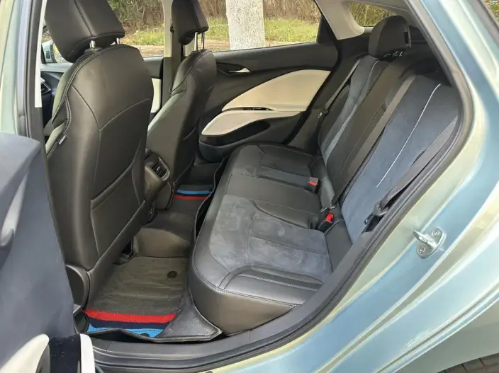Buick Velite 6 PHEV 2022 Model Connected Smart Model – фото 9