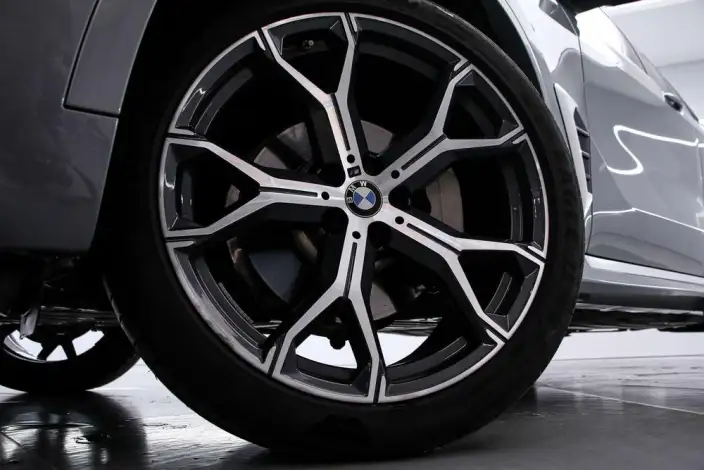 BMW X5 2023 Model xDrive30Li Exclusive Model M Sports Set – фото 7