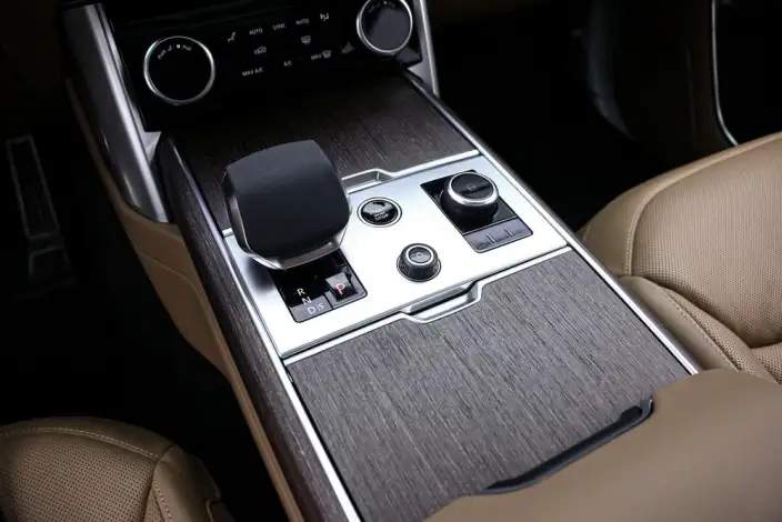 Range Rover 2023 Model Facelift 3.0 L6 400PS Shengshi Extended Edition – фото 6
