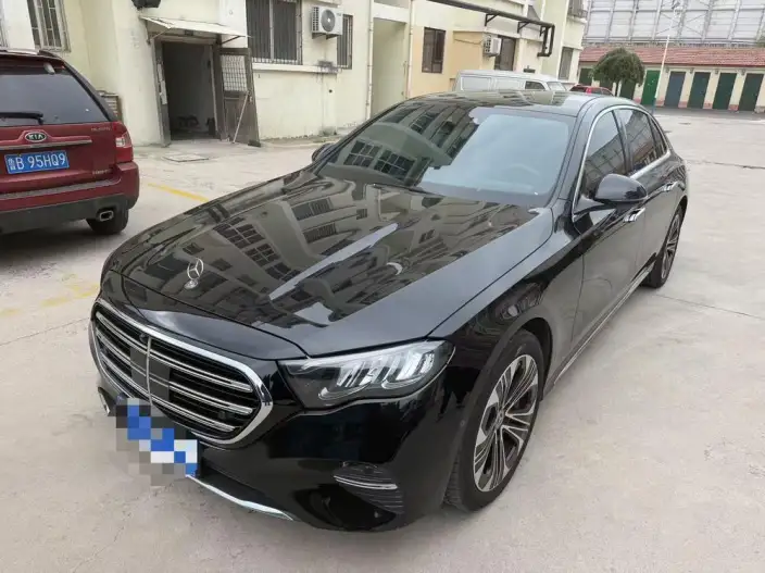 Mercedes-Benz E-Class 2025 Model E 300 L Luxury Model sedan – фото 1