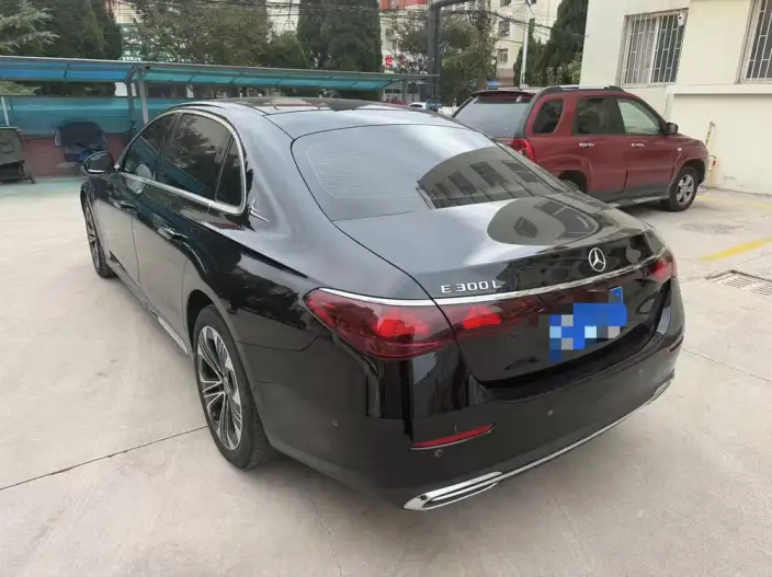 Mercedes-Benz E-Class 2025 Model E 300 L Luxury Model sedan – фото 4