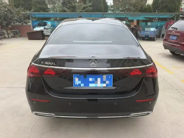 Mercedes-Benz E-Class 2025 Model E 300 L Luxury Model sedan – фото 5