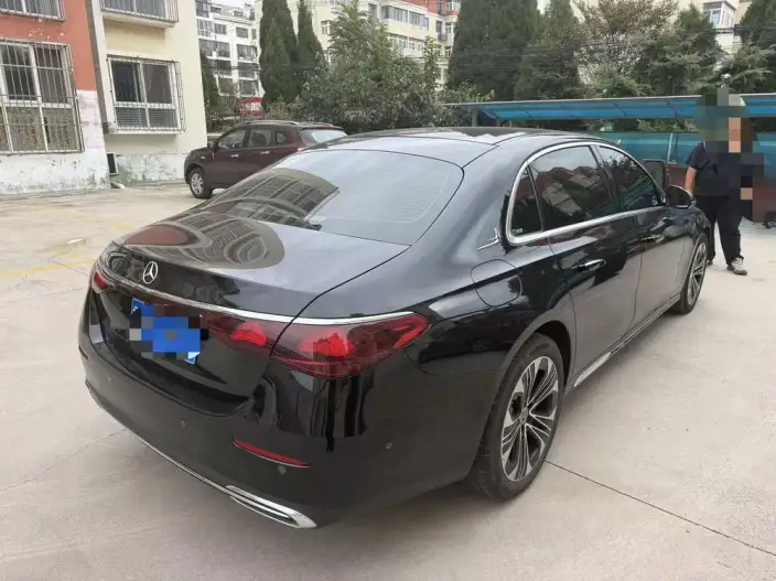 Mercedes-Benz E-Class 2025 Model E 300 L Luxury Model sedan – фото 6