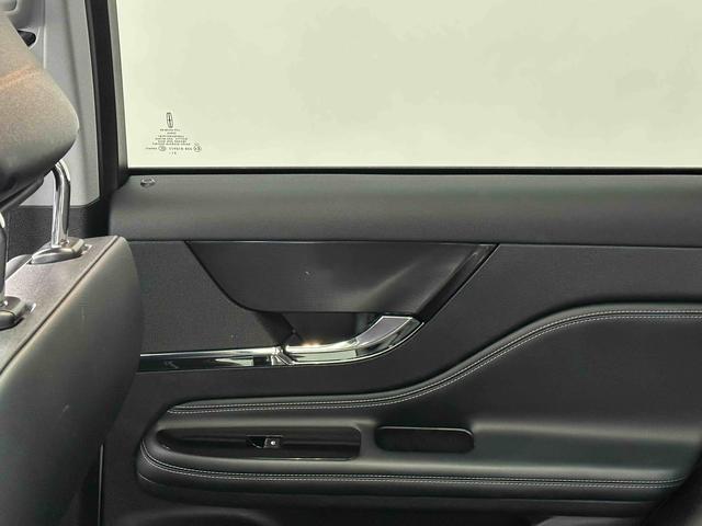 Lincoln Corsair 2022 2.0T 2WD Premium Edition – фото 14