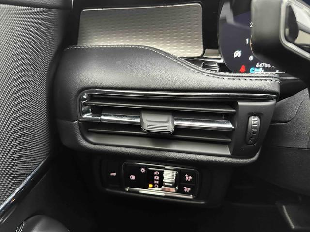 Lincoln Corsair 2022 2.0T 2WD Premium Edition – фото 18