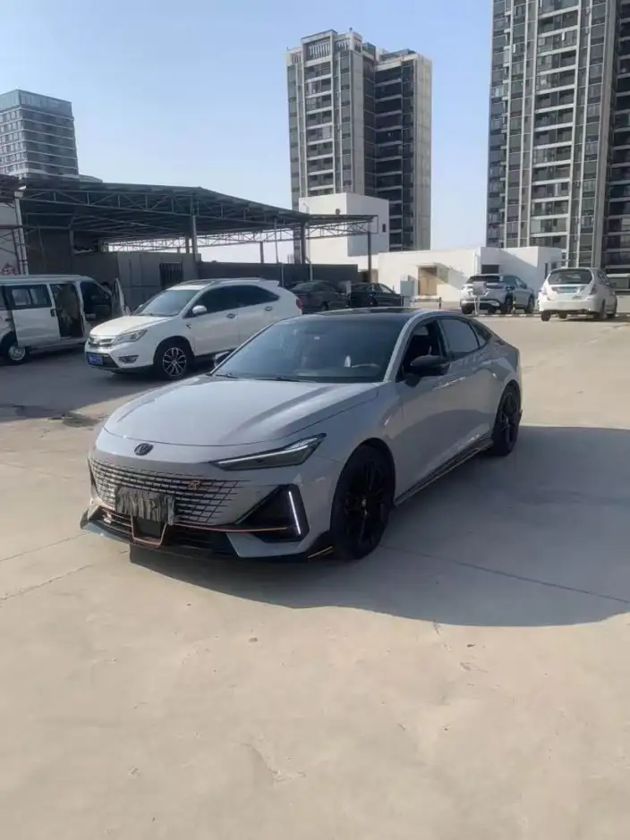 Changan UNI-V 2022 Model 1.5T Sports Edition