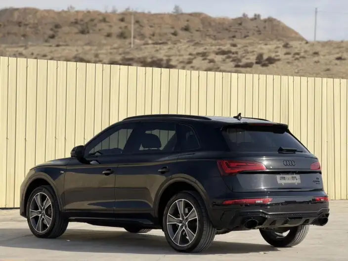 Audi Q5L 2022 Model Facelift 45T Luxury Dynamic Model – фото 4