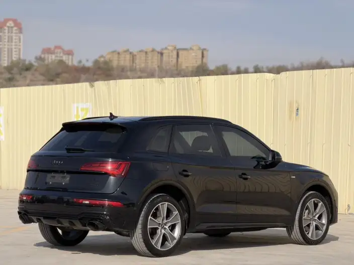 Audi Q5L 2022 Model Facelift 45T Luxury Dynamic Model – фото 6