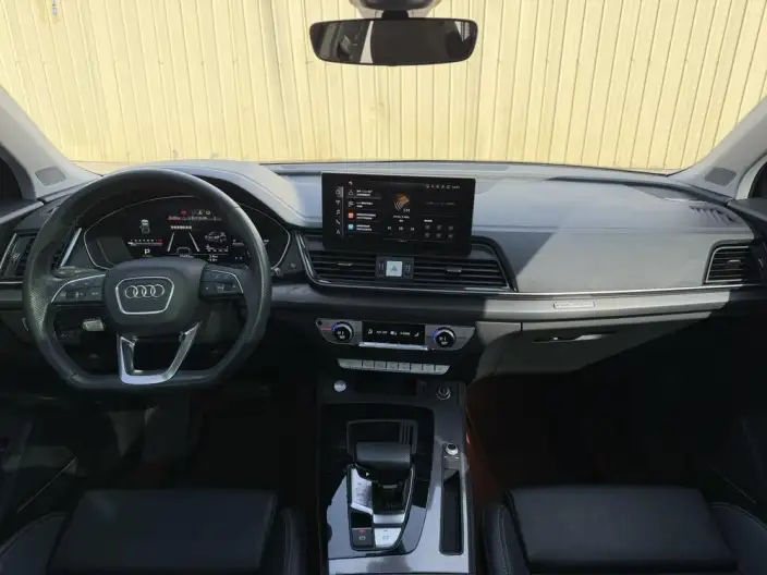 Audi Q5L 2022 Model Facelift 45T Luxury Dynamic Model – фото 7