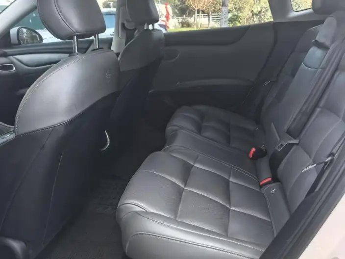 IM L6 2024 Model Max Standard Edition 75kWh – фото 9