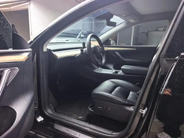 Model Y 2022 Model Rear-wheel drive version – фото 9